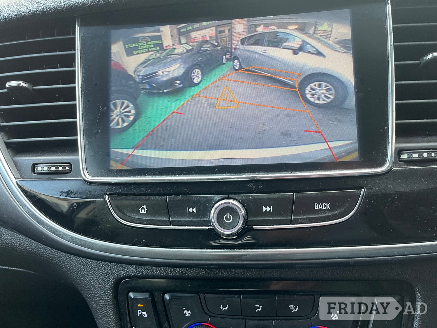 [ berth ]Vauxhall Mokka X