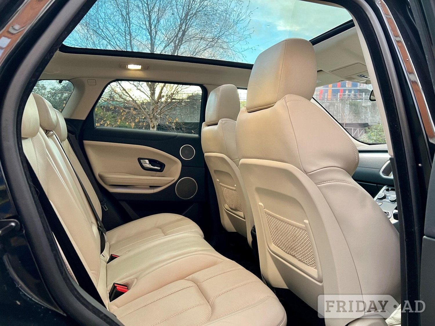 Land Rover Range Rover Evoque Wembley