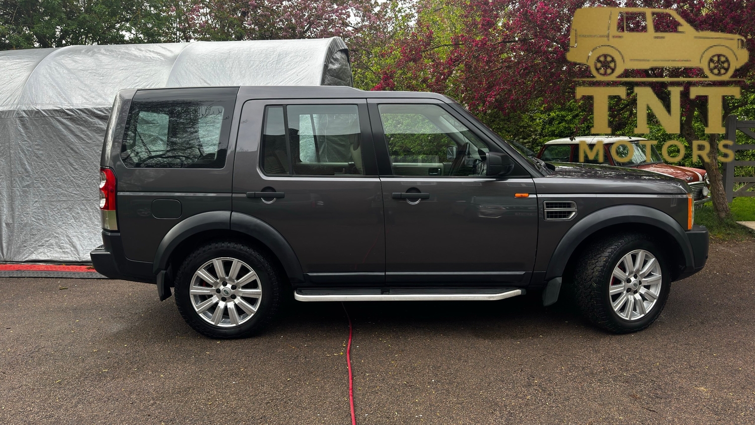 [ berth ]Land Rover Discovery 3
