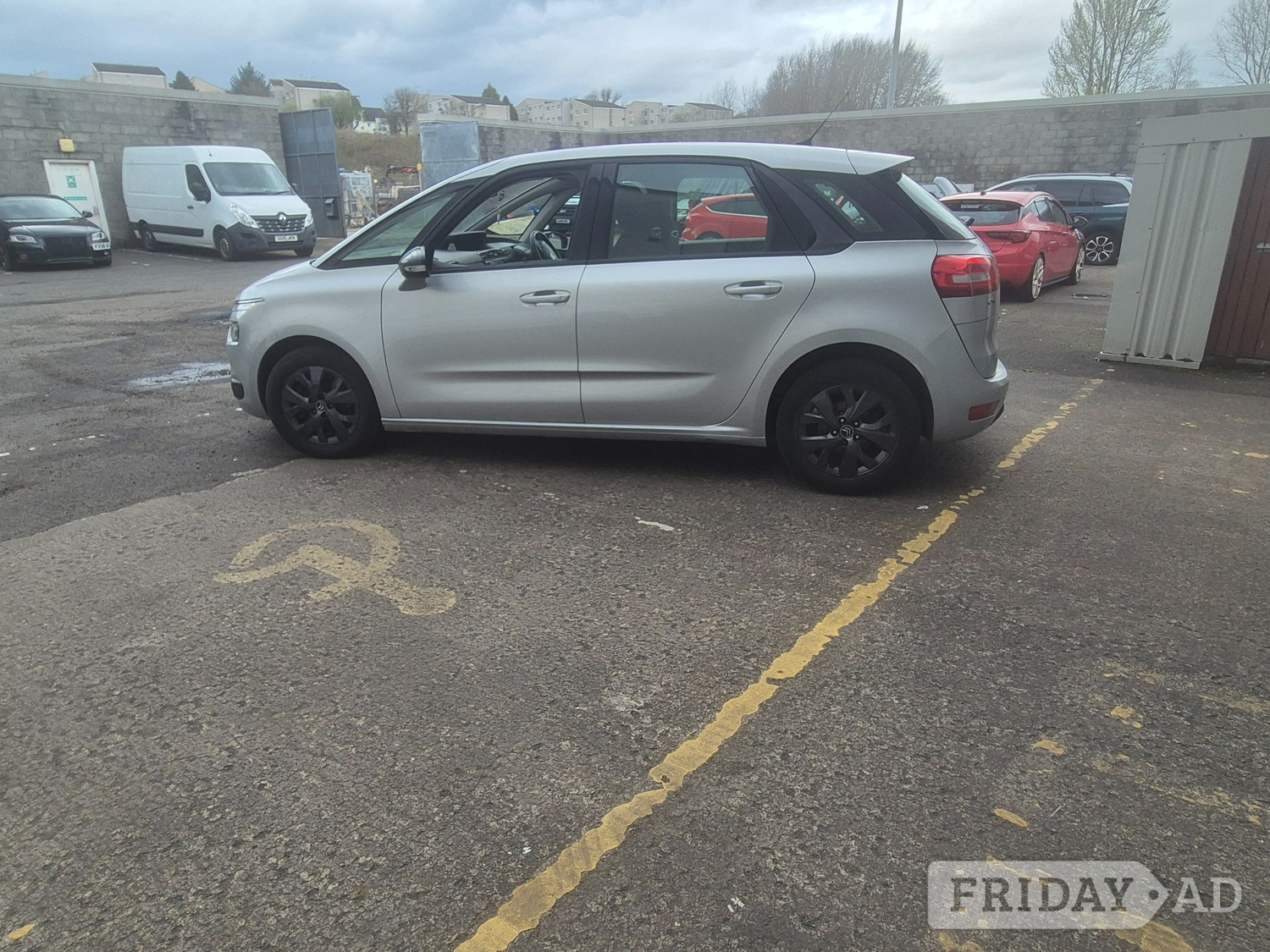 [ berth ]Citroen C4 Picasso