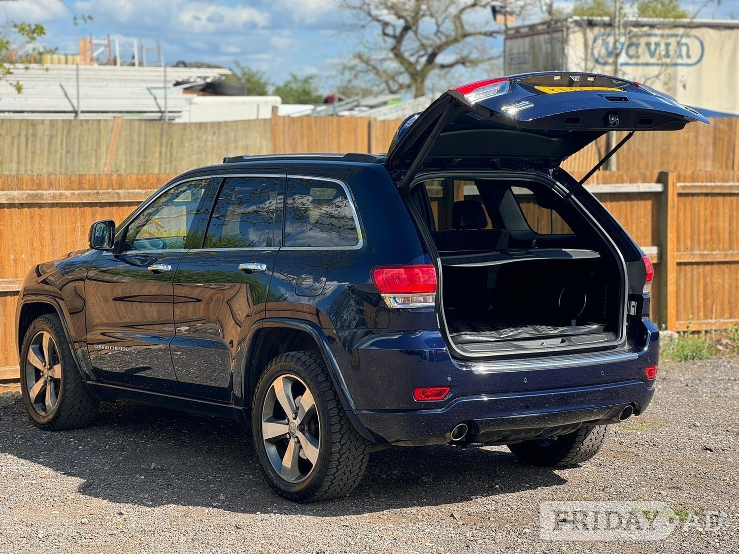 Jeep Grand Cherokee 2015 - Cars in St. Albans