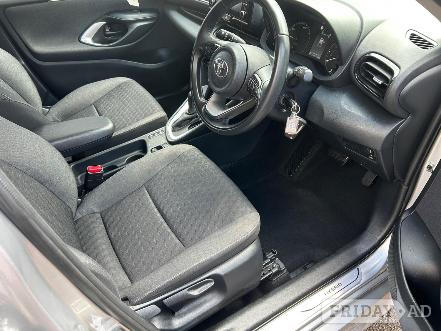 [ berth ]Toyota Yaris