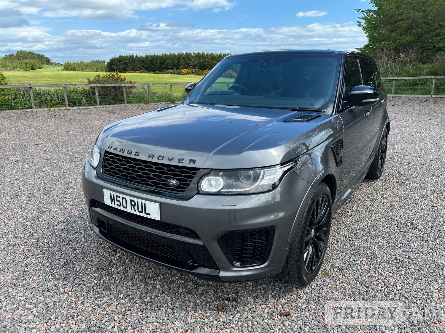 [ berth ]Land Rover Range Rover Sport