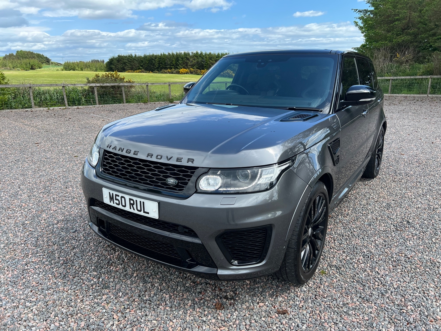 [ berth ]Land Rover Range Rover Sport