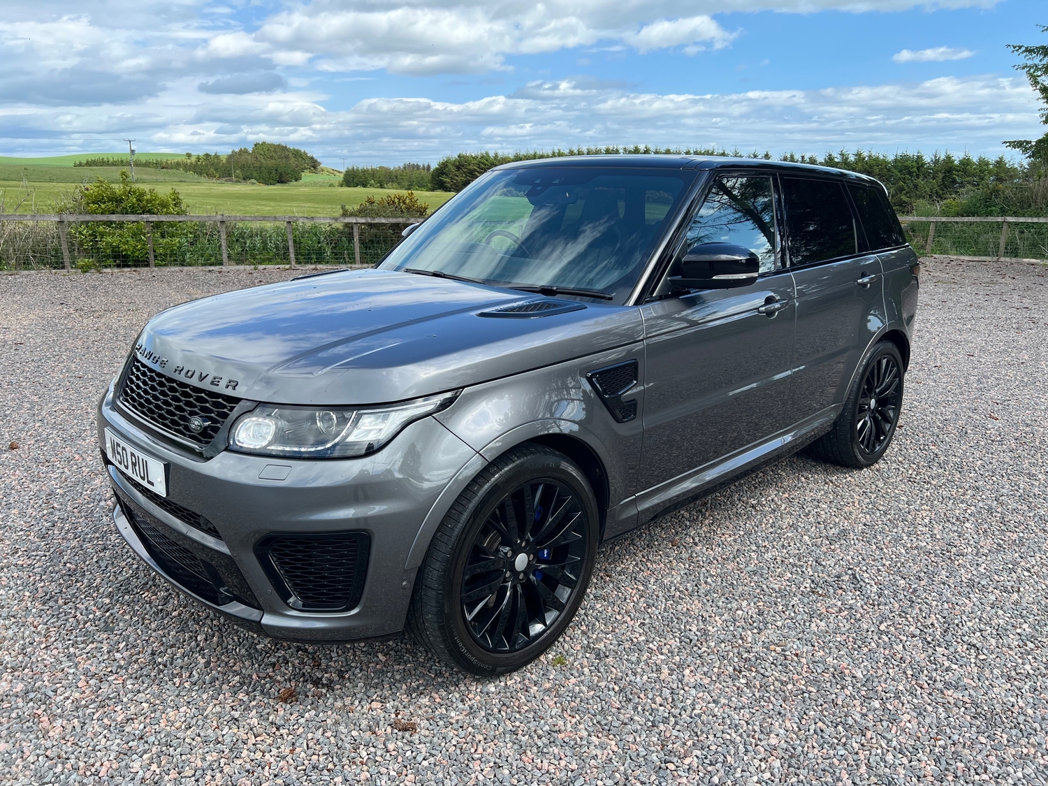 Land Rover Range Rover Sport 2017 - Cars in Aberdeen