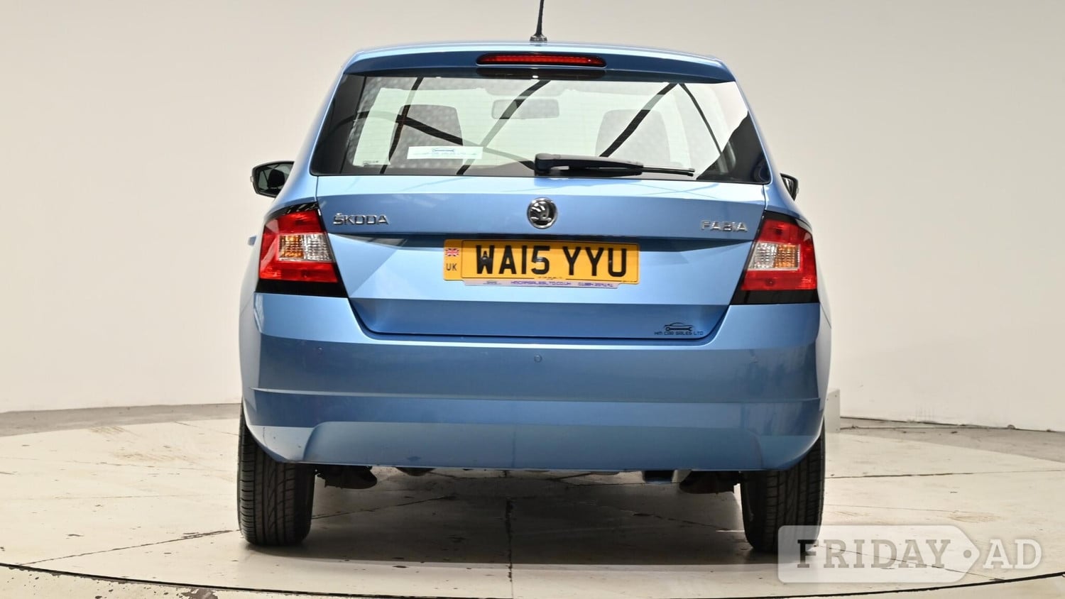 Skoda Fabia 2015 - Cars