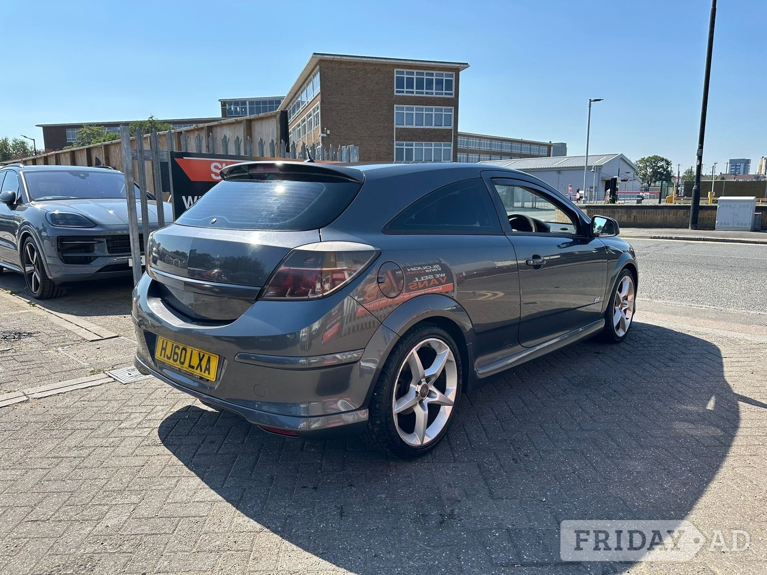 Vauxhall Astra 2010 - Cars in Slough
