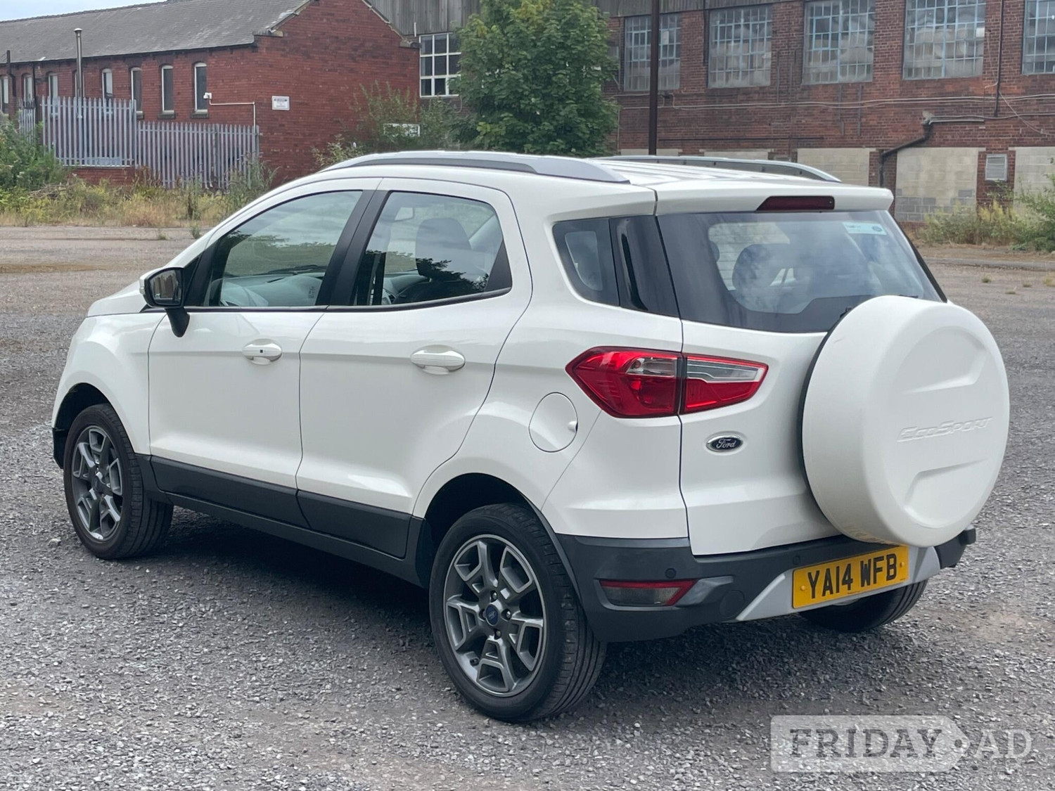 [ berth ]Ford Ecosport