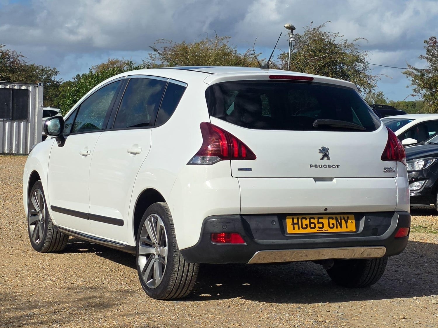 Peugeot 3008 2016 - Cars in Shefford