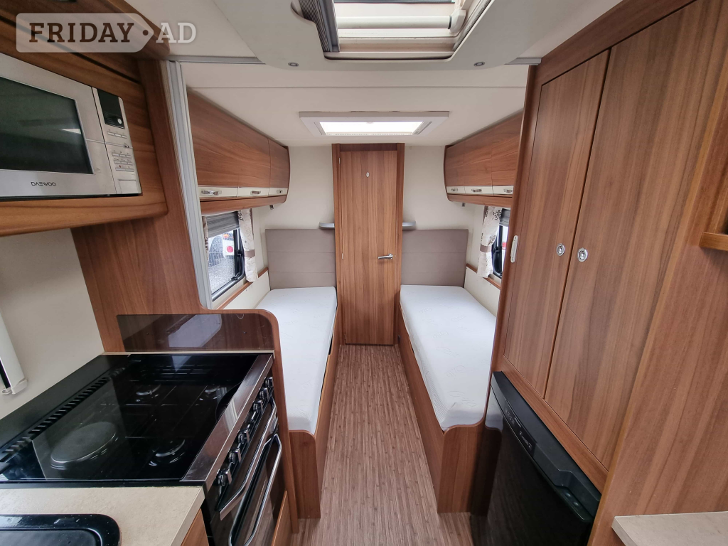[4 berth ]Elddis Affinity 574