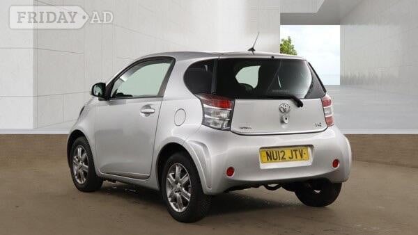 [ berth ]Toyota IQ