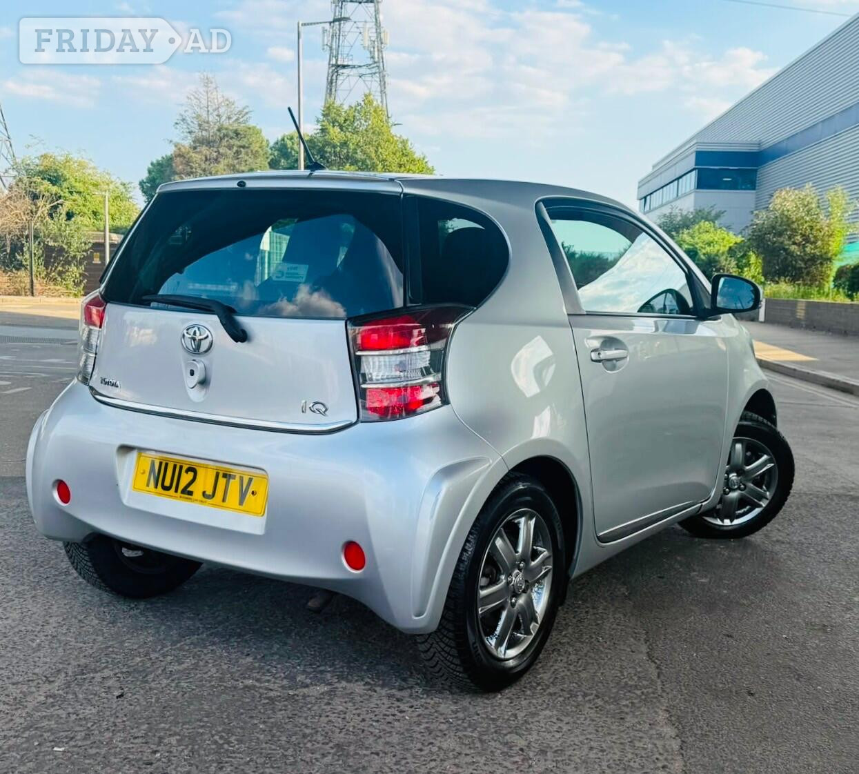 [ berth ]Toyota IQ