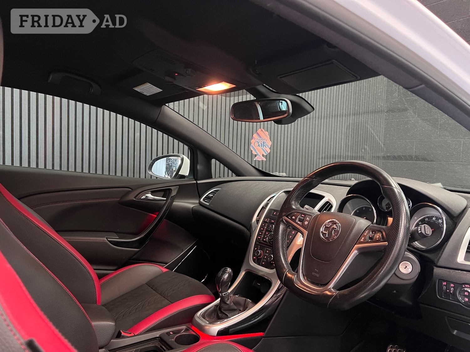 [ berth ]Vauxhall Astra