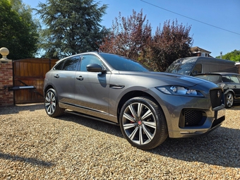 Jaguar F-Pace 2017