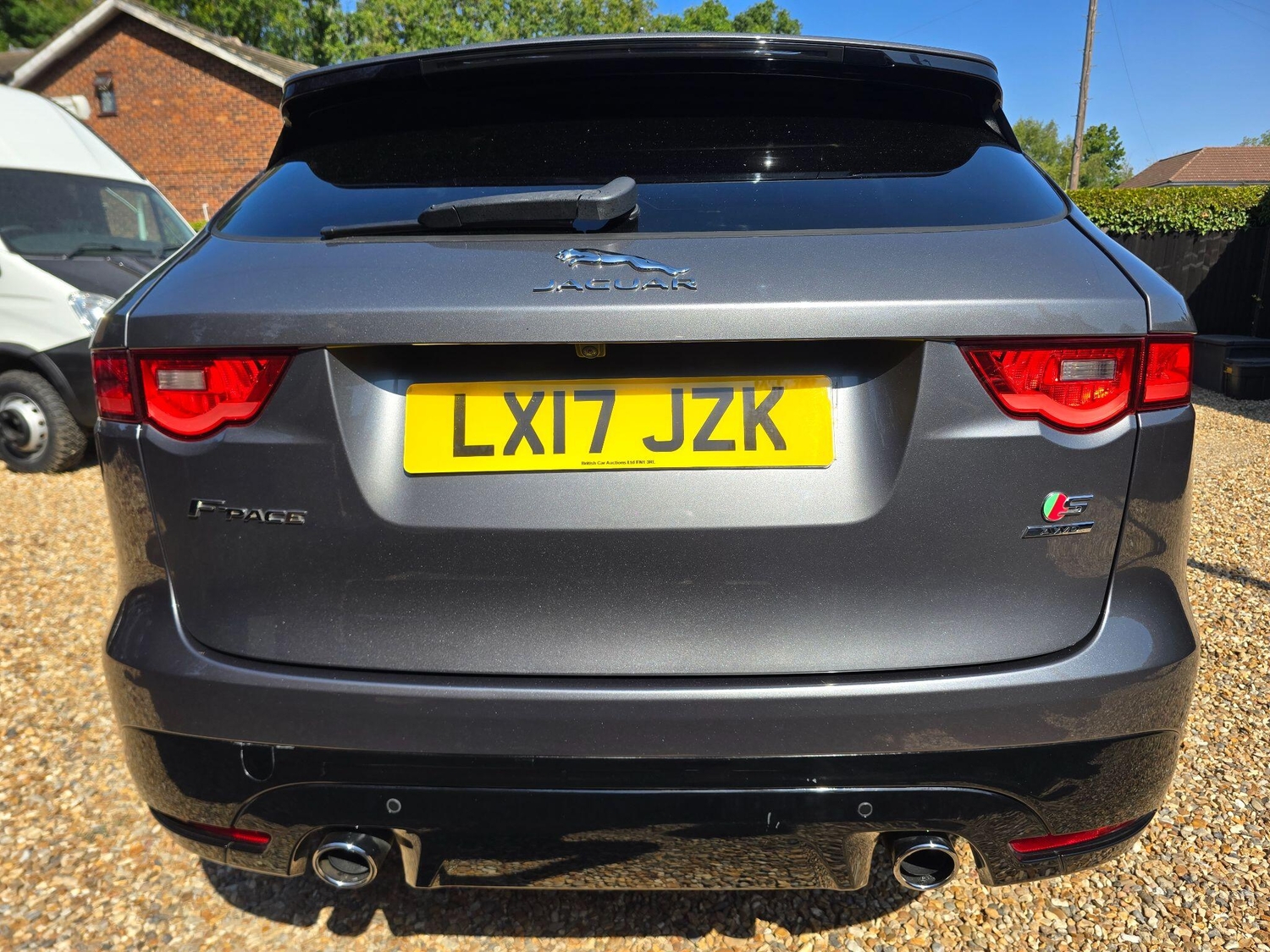 Jaguar F-Pace 2017 - Cars