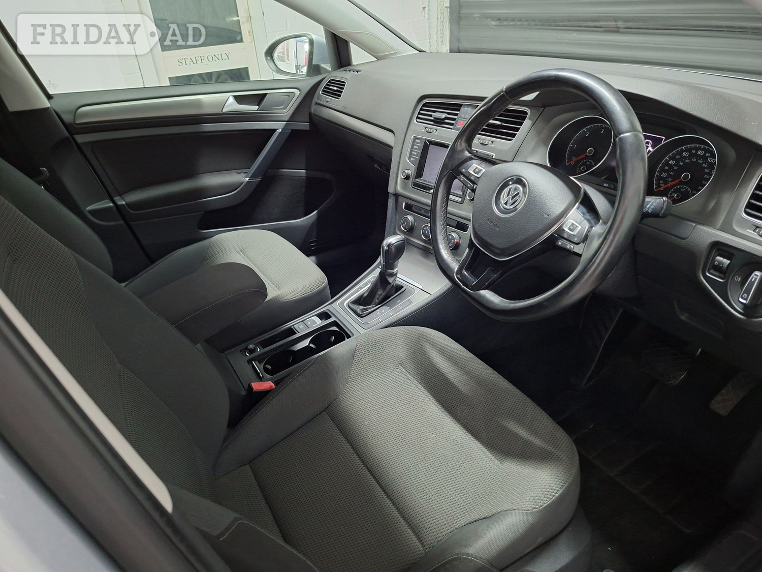 [ berth ]Volkswagen Golf