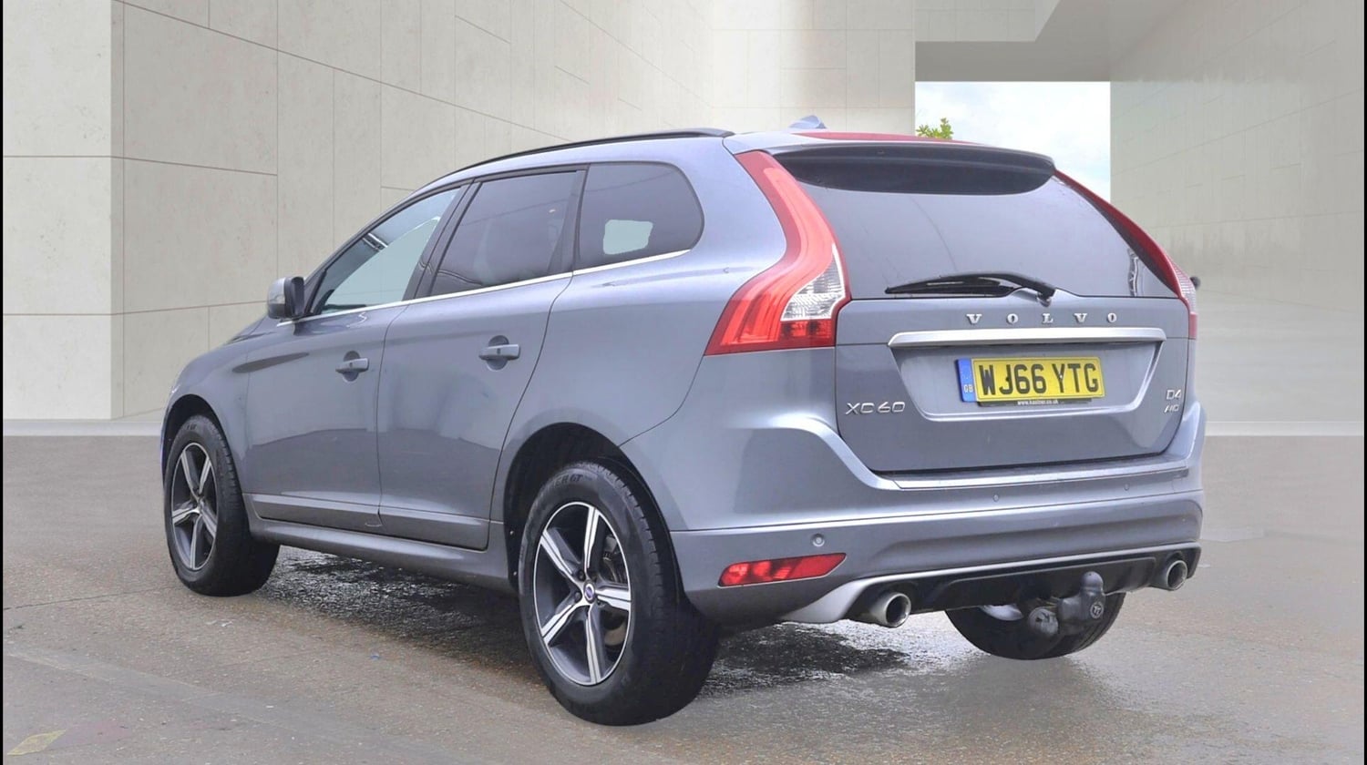 Volvo XC60 2016 - Cars in Maidenhead