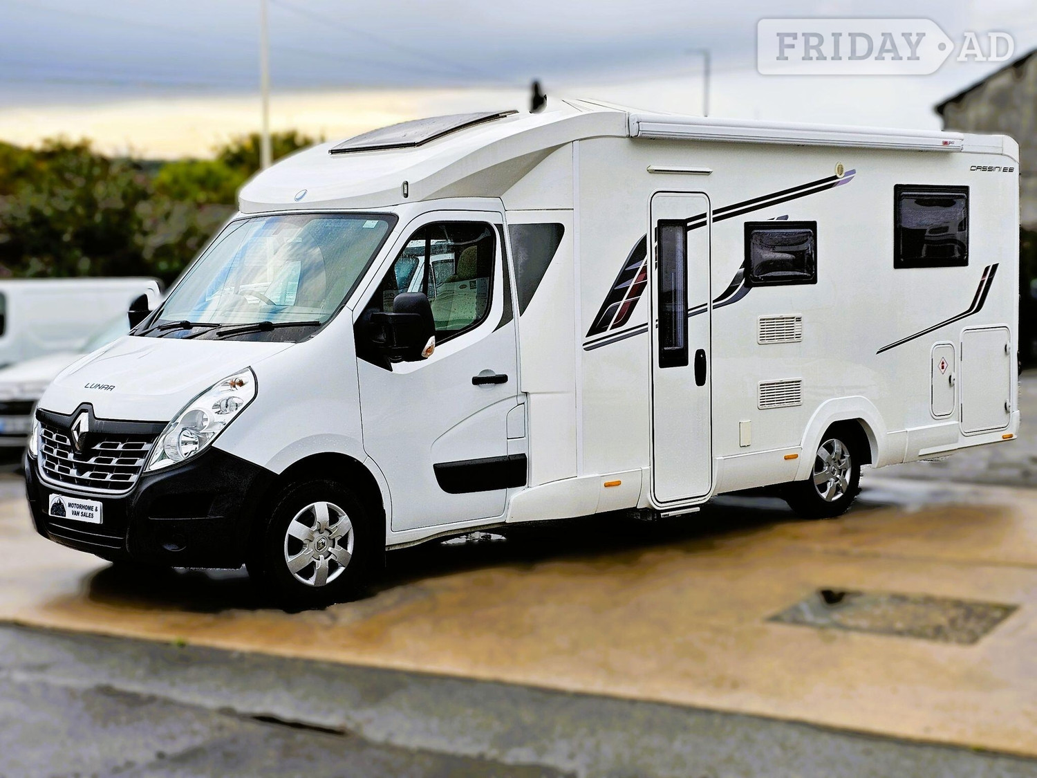 Lunar Cassini EB 2017 for sale - Motorhomes & Caravans in Halifax