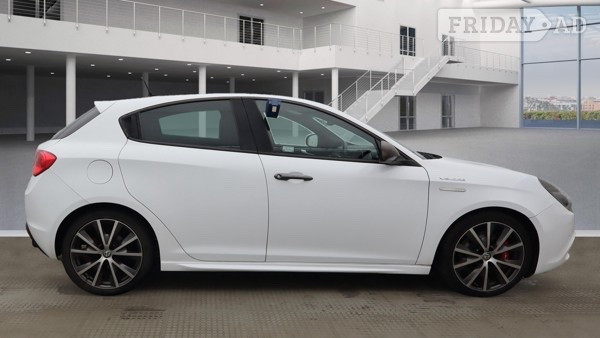 Alfa Romeo Giulietta Slough