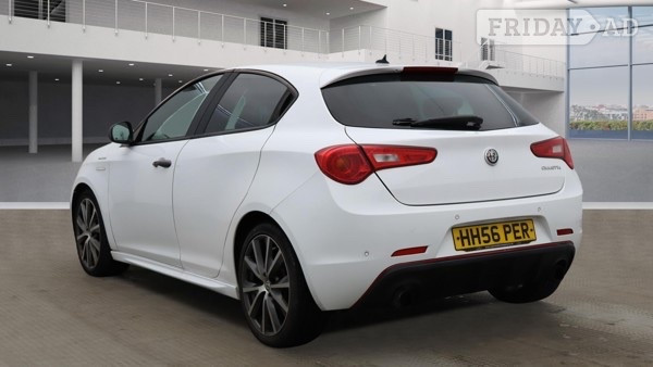 Alfa Romeo Giulietta 2016 - Cars in Slough