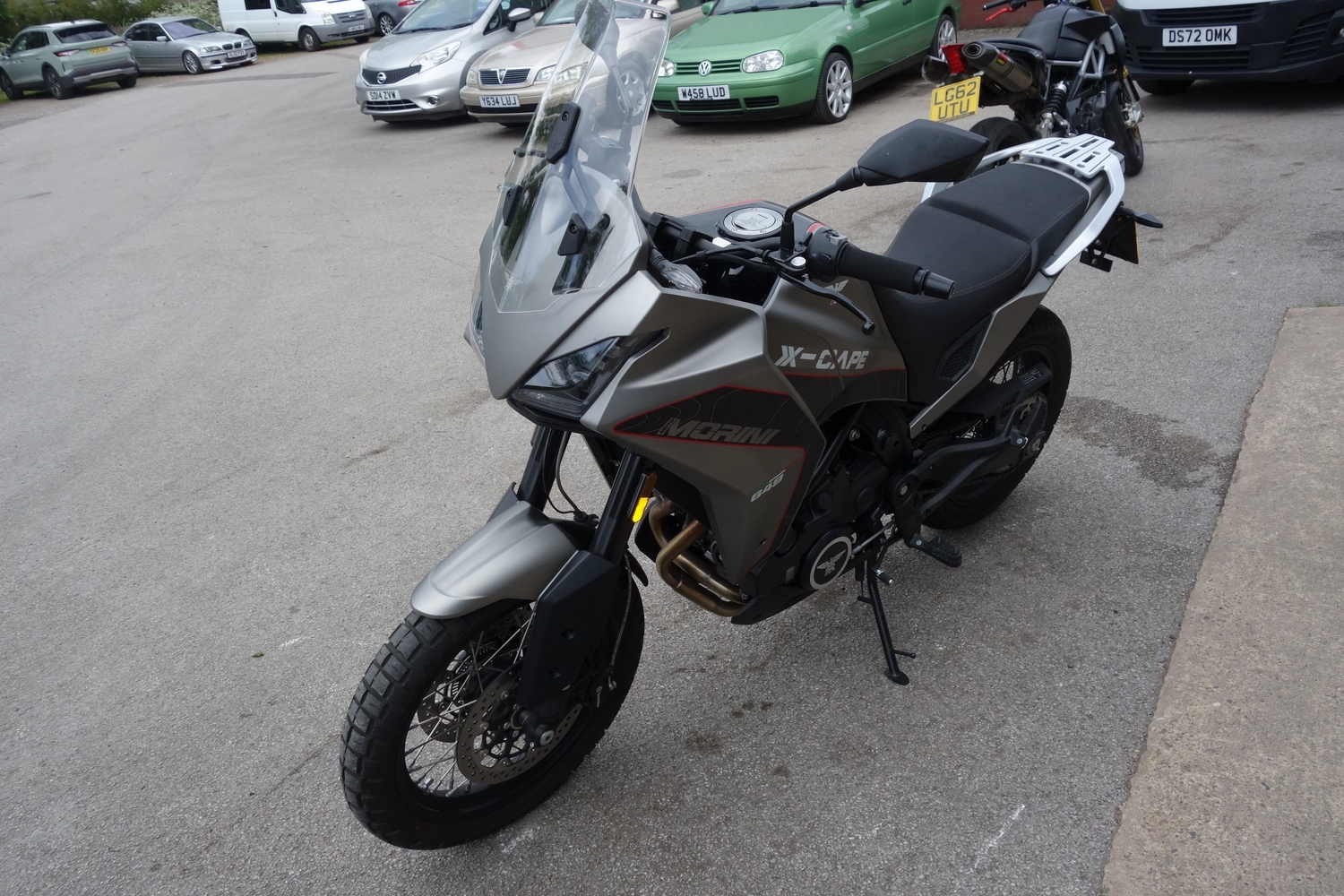 [ berth ]Moto Morini X-Cape