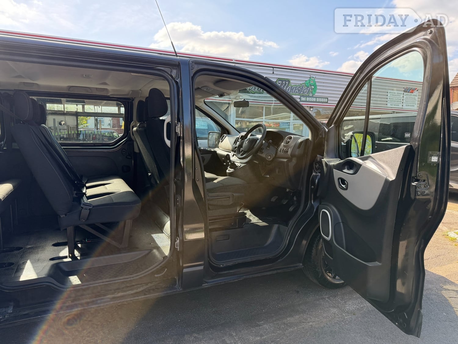 [ berth ]Renault Trafic