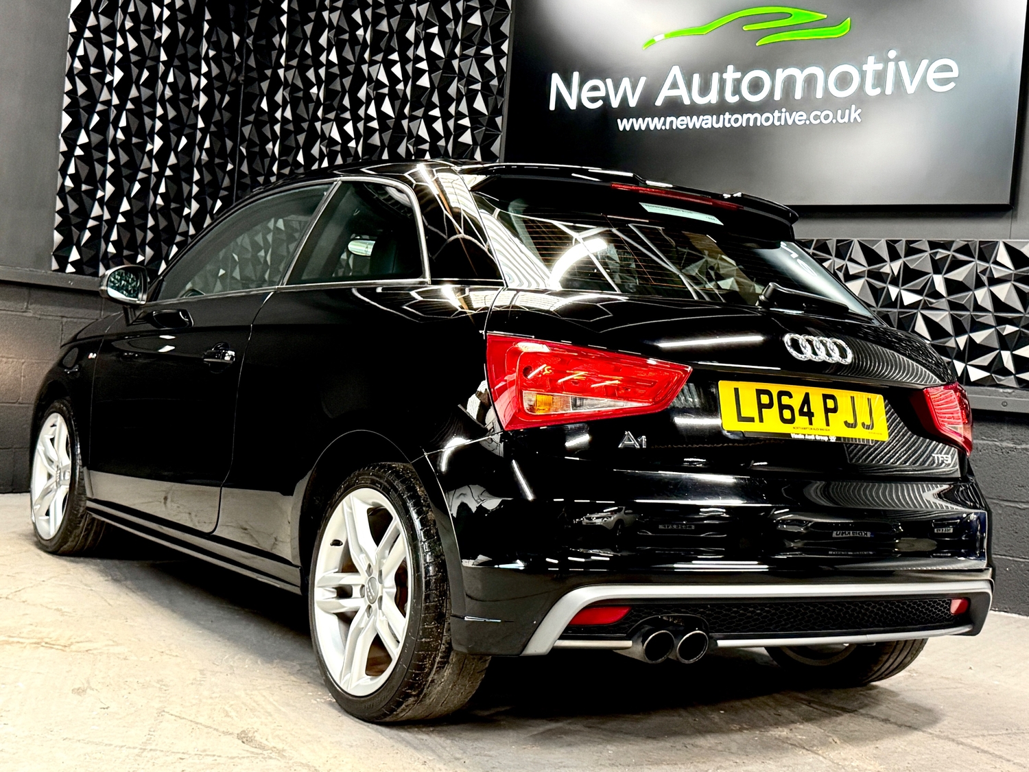 [ berth ]Audi A1