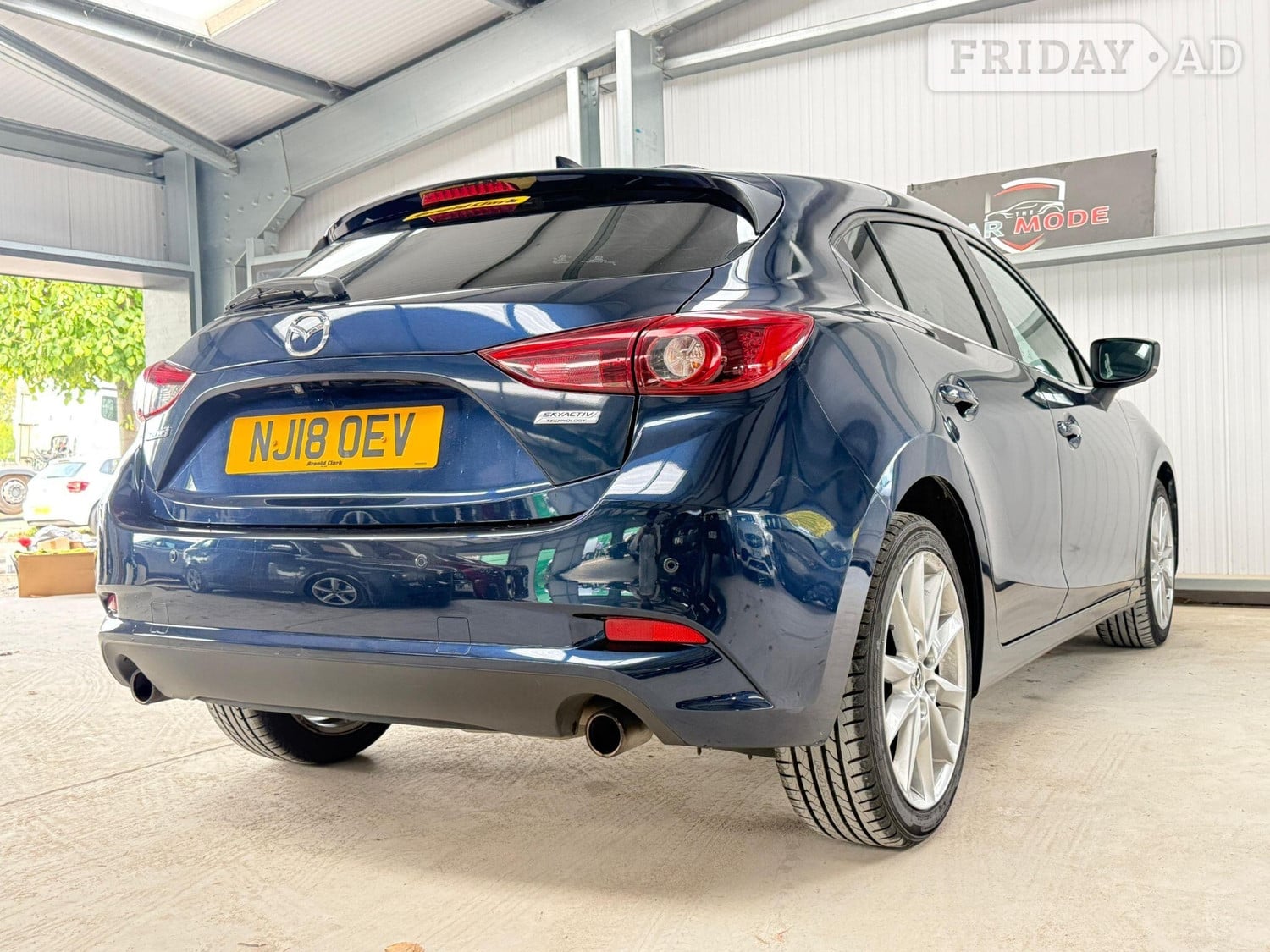 Mazda 3 2018 - Cars in Hillingdon