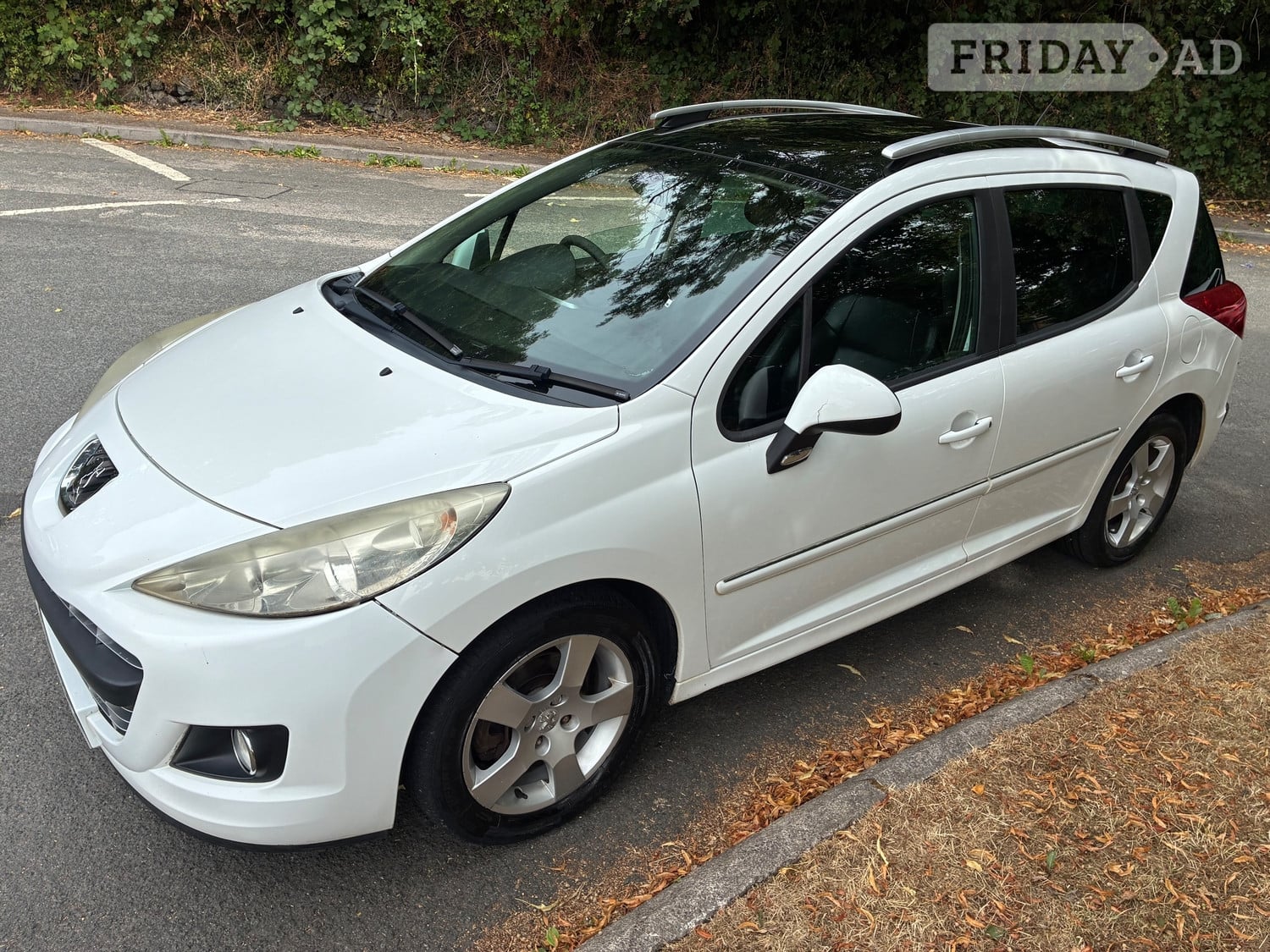 [ berth ]Peugeot 207 SW