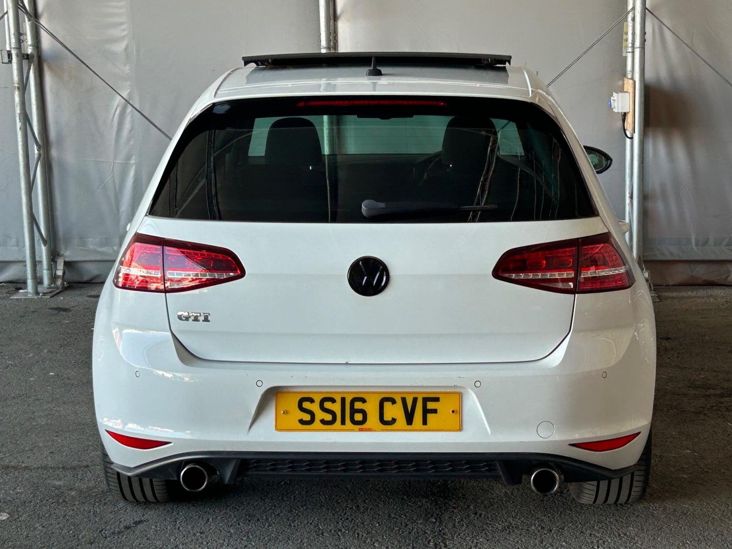 Volkswagen Golf 2016 - Cars