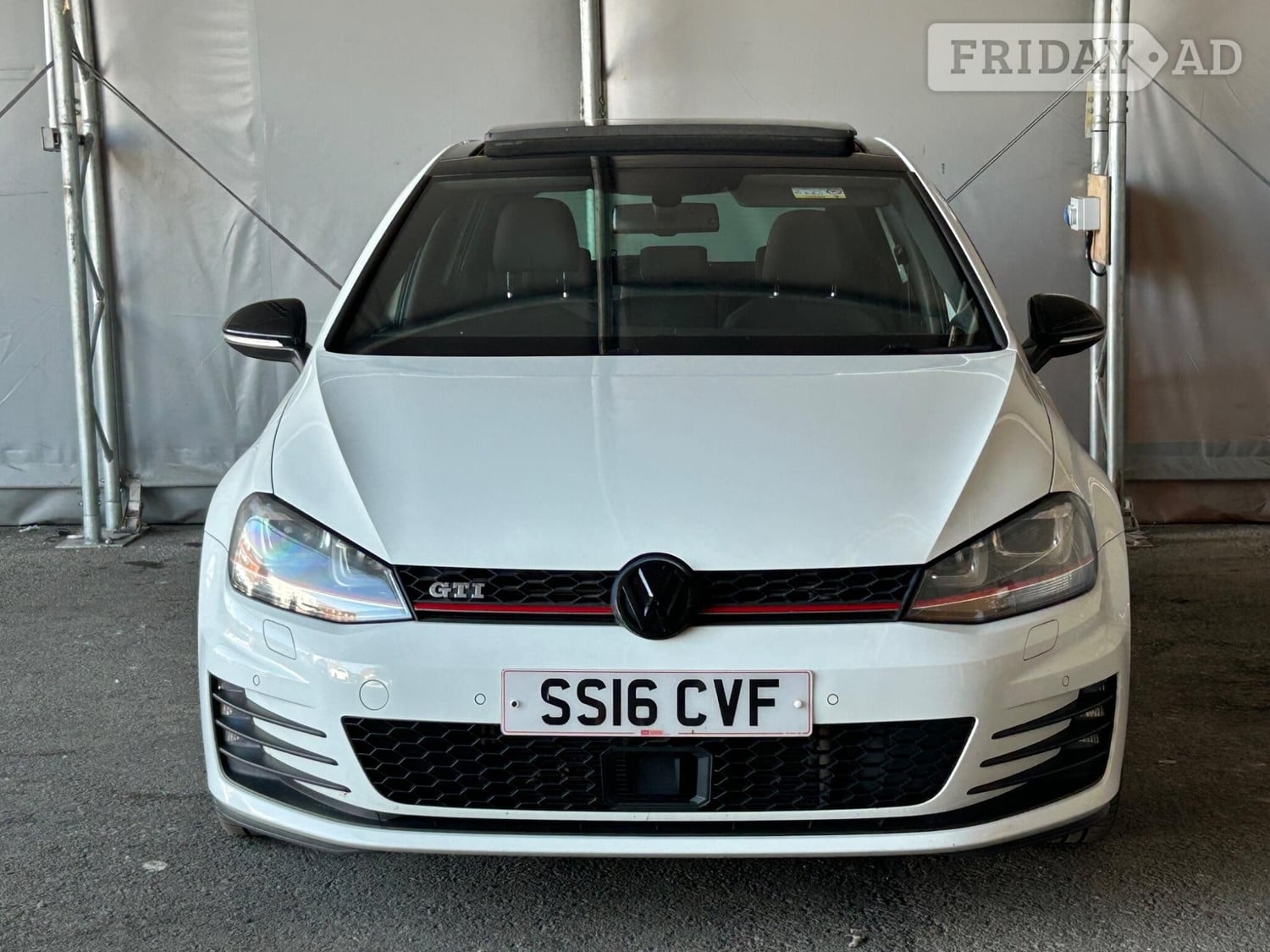 Volkswagen Golf 2016 - Cars in Manchester