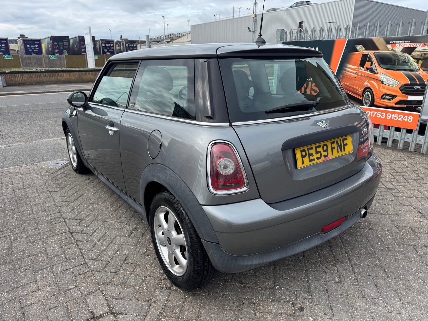 [ berth ]Mini Hatch
