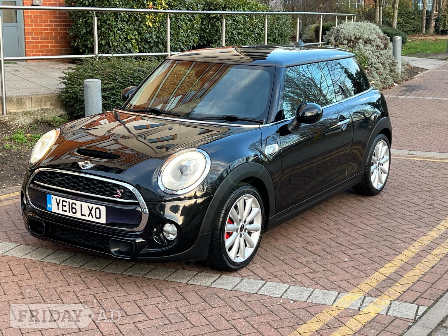 Mini Hatch 2016 in Wembley