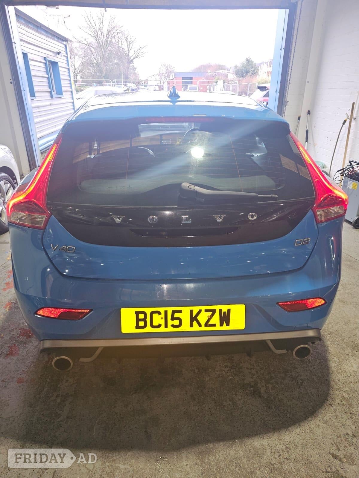 Volvo V40 2015 - Cars
