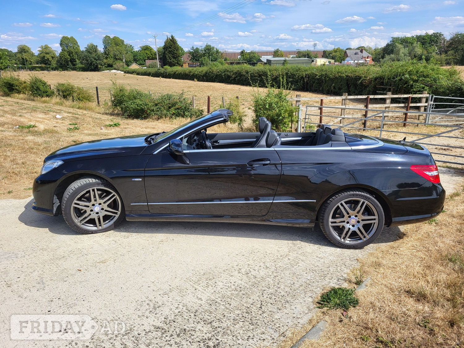 [ berth ]Mercedes-Benz E Class