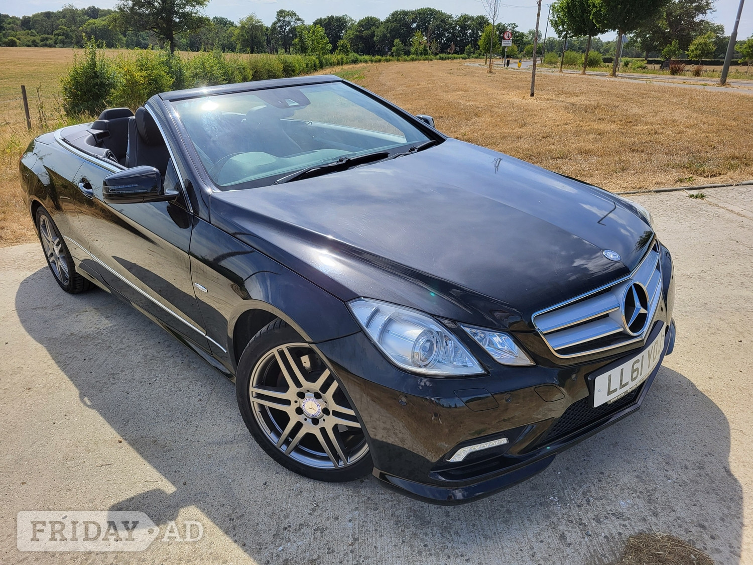 Mercedes-Benz E Class 2011 - Cars in Horley