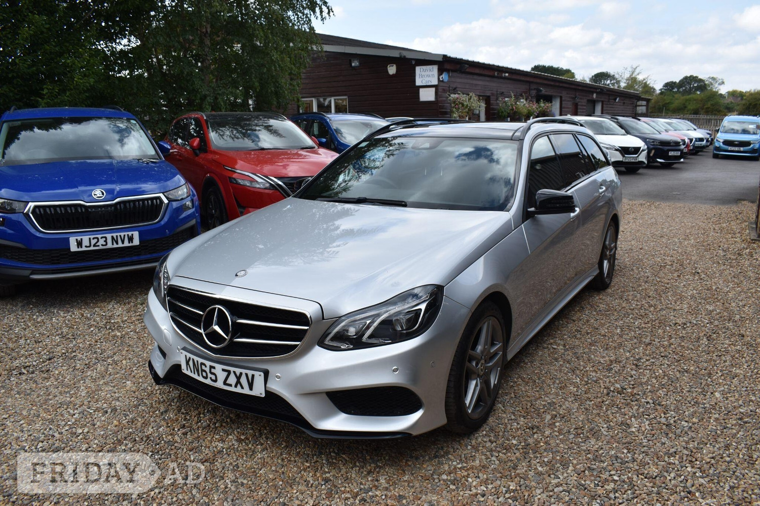 [ berth ]Mercedes-Benz E Class