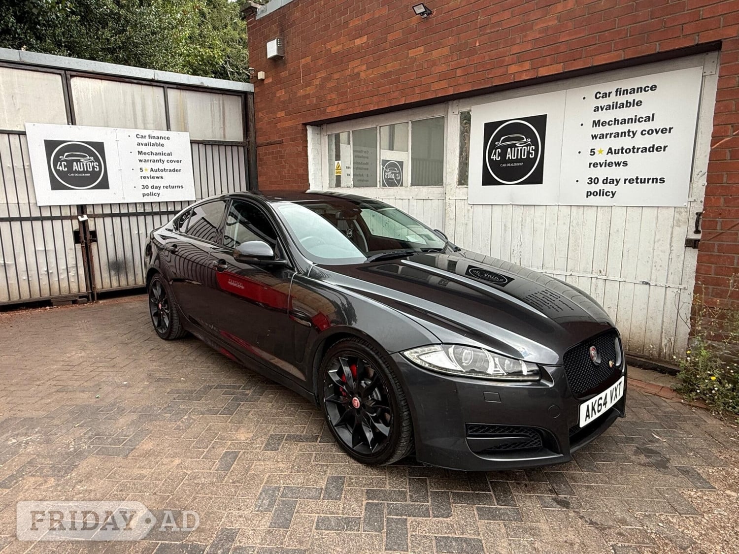 Jaguar XF 2015 in Coventry