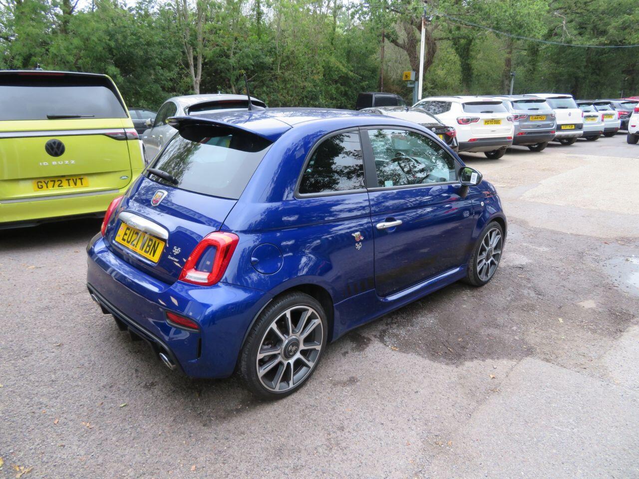 [ berth ]Abarth 595