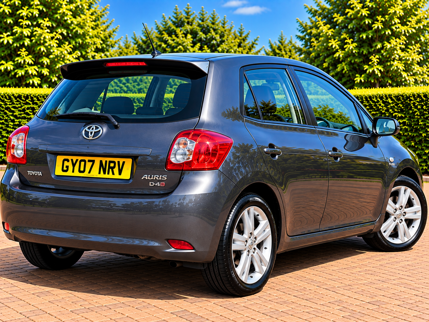 Toyota Auris 2007 - Cars in Luton