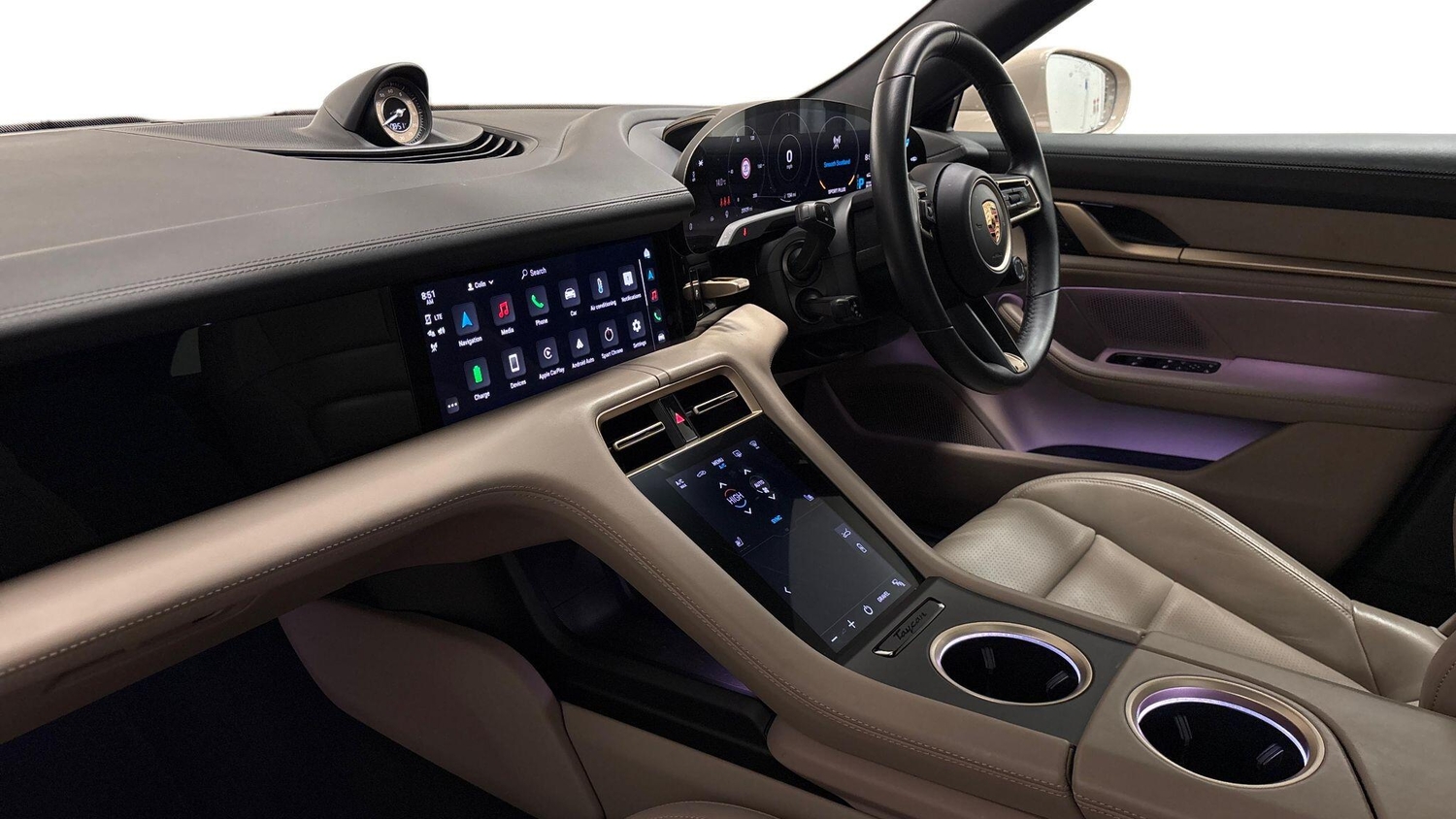 [ berth ]Porsche Taycan