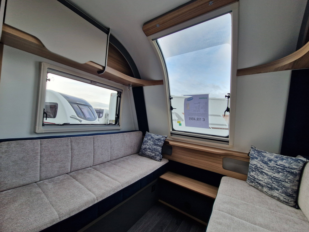Bailey Discovery D4-4L 2024 - Motorhomes & Caravans in Highbridge