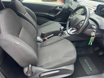 Peugeot 208 2016