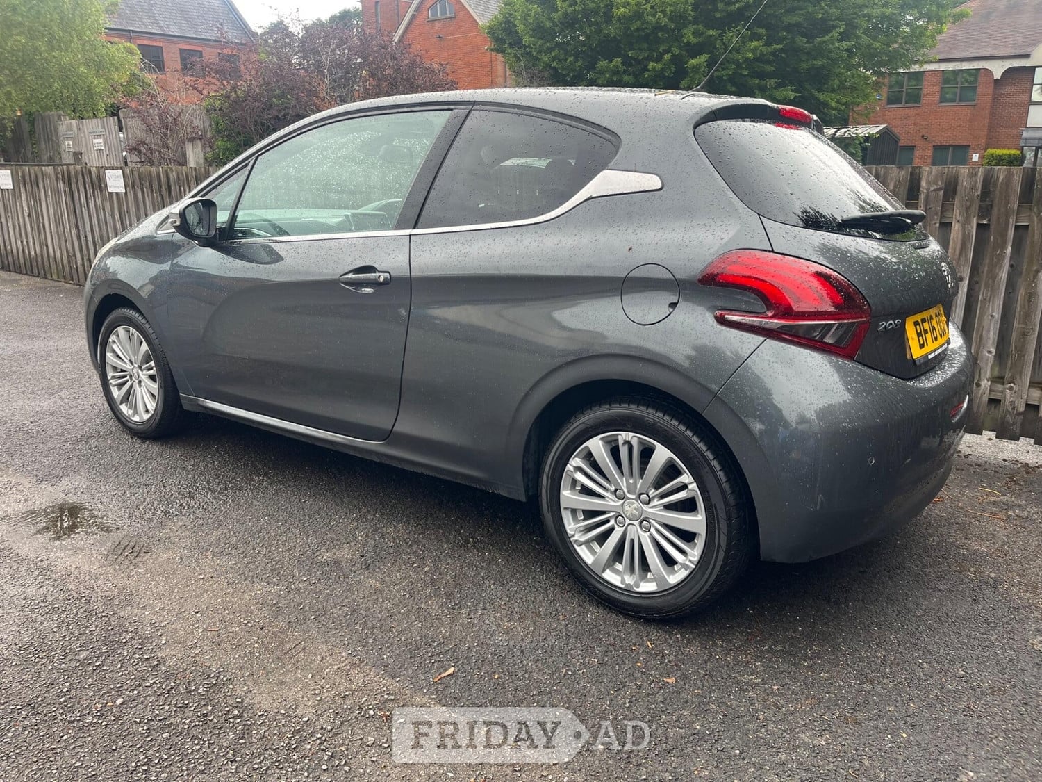 Peugeot 208 2016 - Cars in Fleet