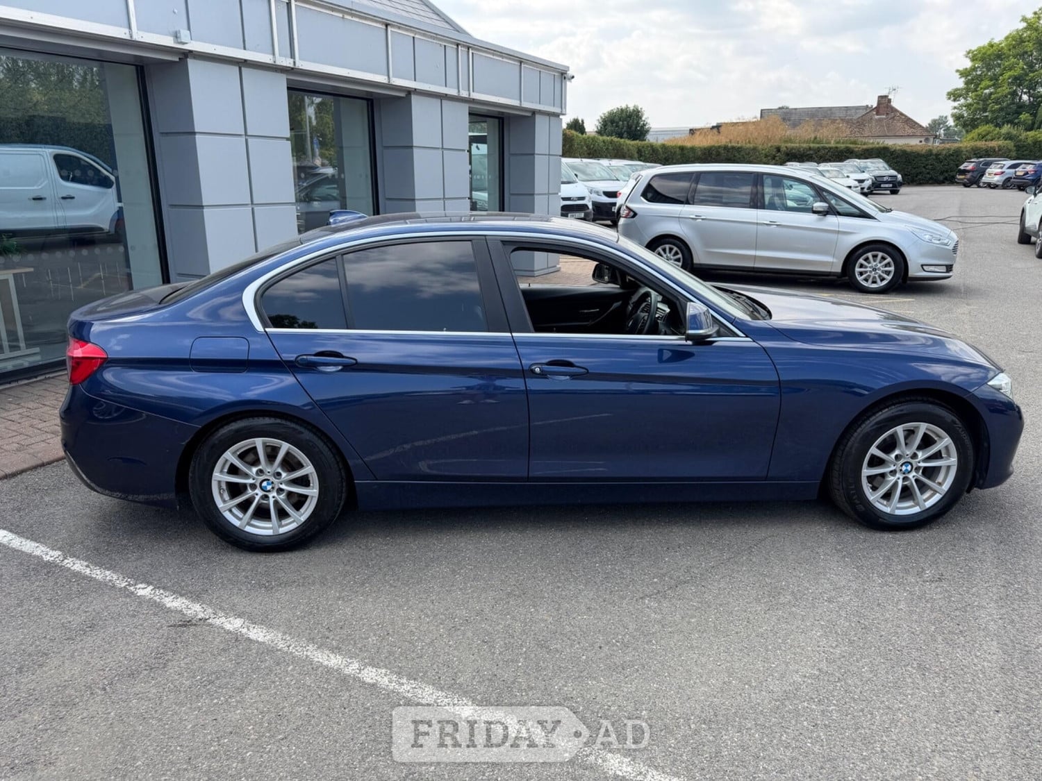 BMW 3 Series 2018 - Cars in Gillingham