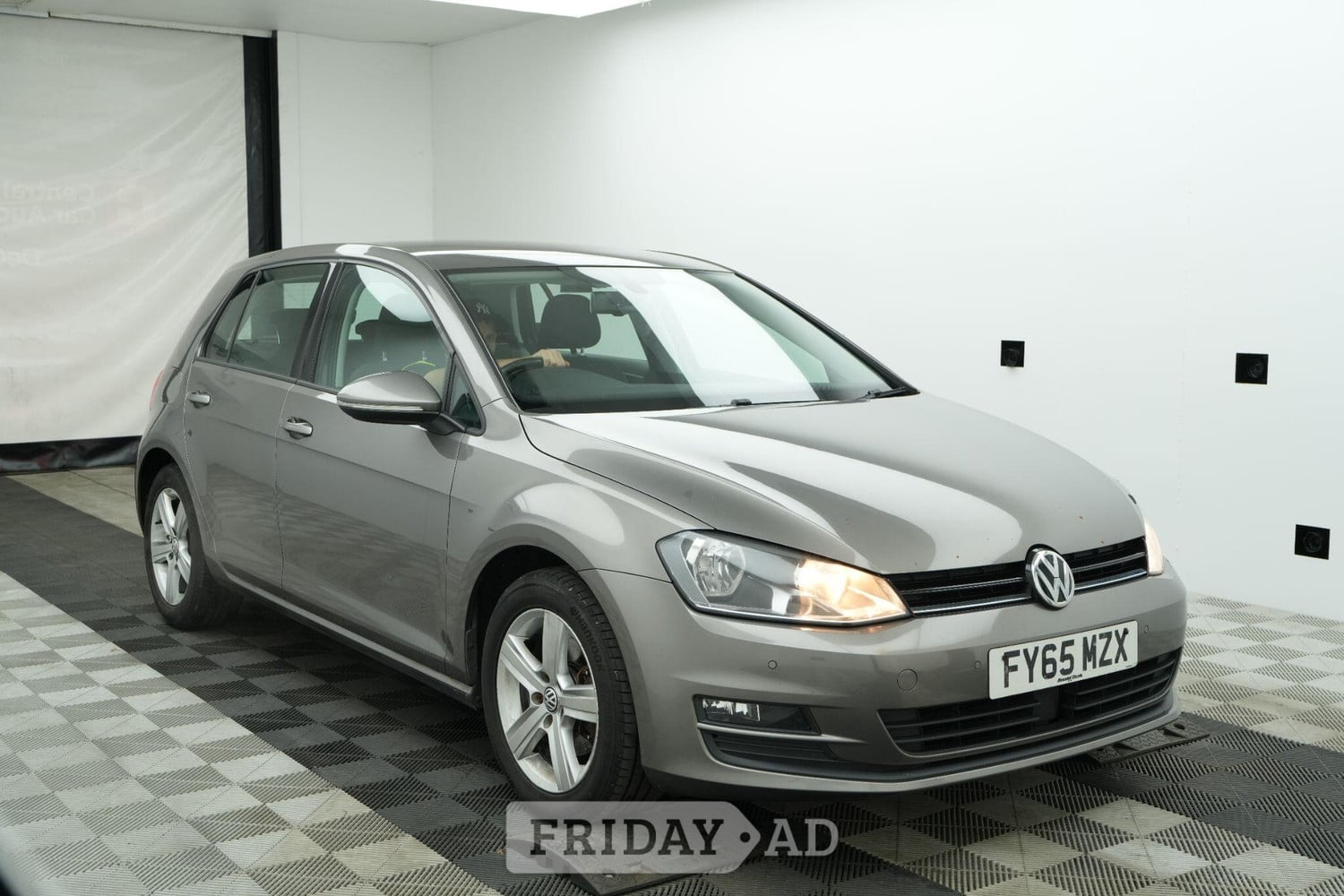 Volkswagen Golf 2015 in Uxbridge