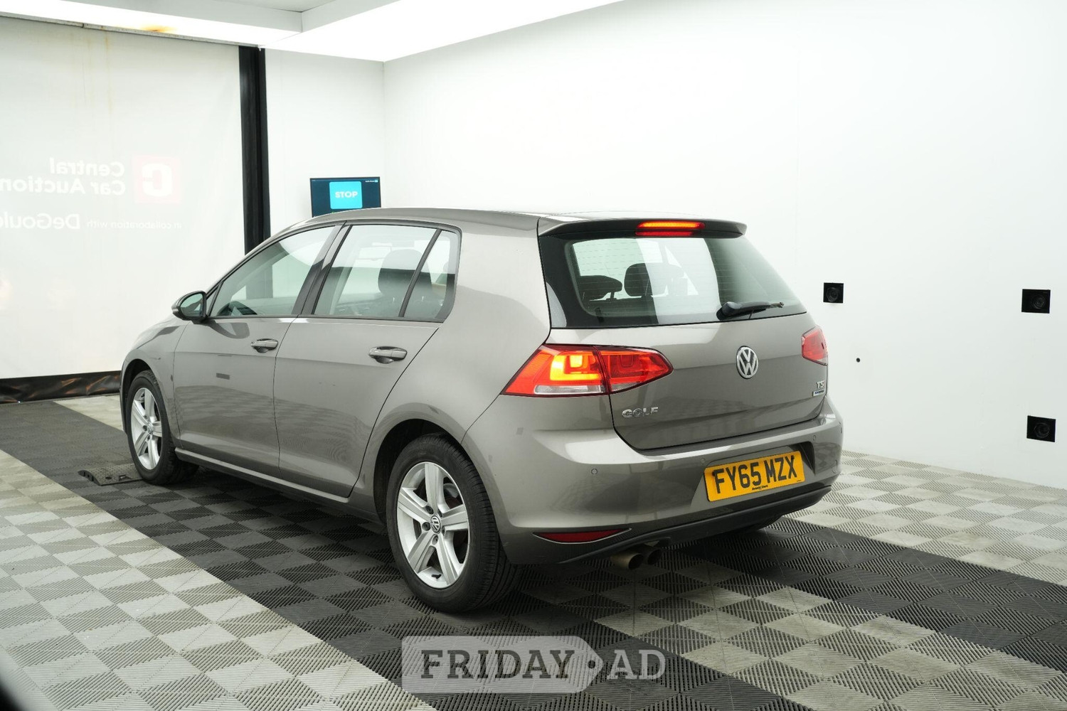 Volkswagen Golf 2015 - Cars in Uxbridge