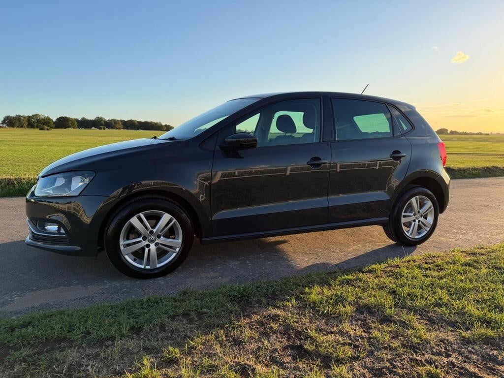Volkswagen Polo 2016 - Cars
