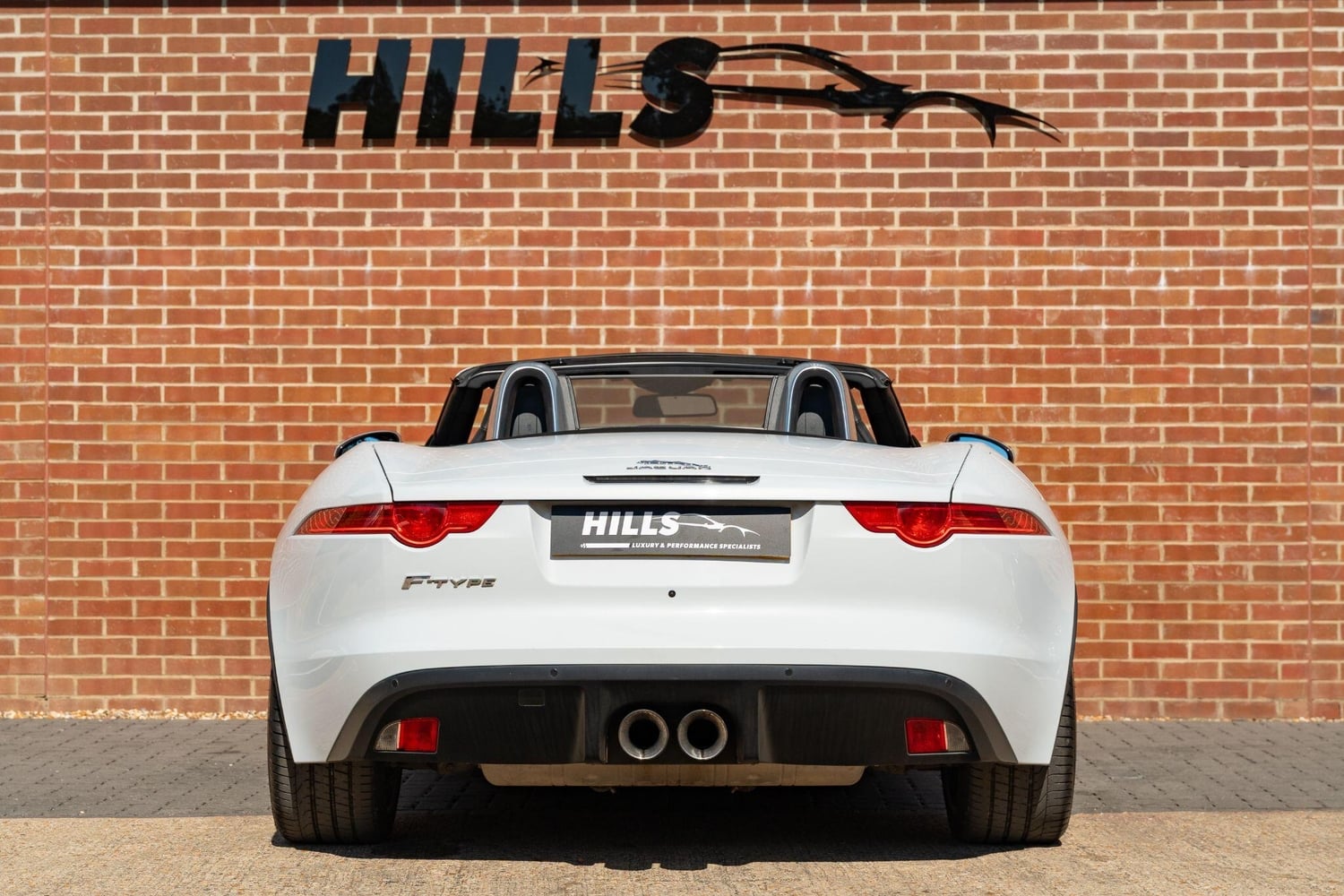 Jaguar F-Type 2016 - Cars