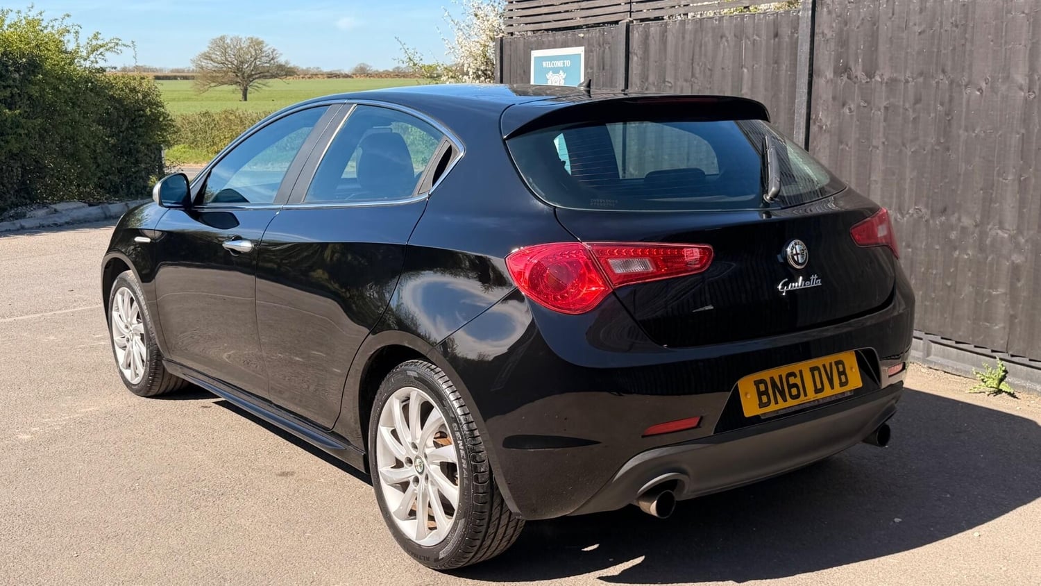 Alfa Romeo Giulietta 2011 - Cars
